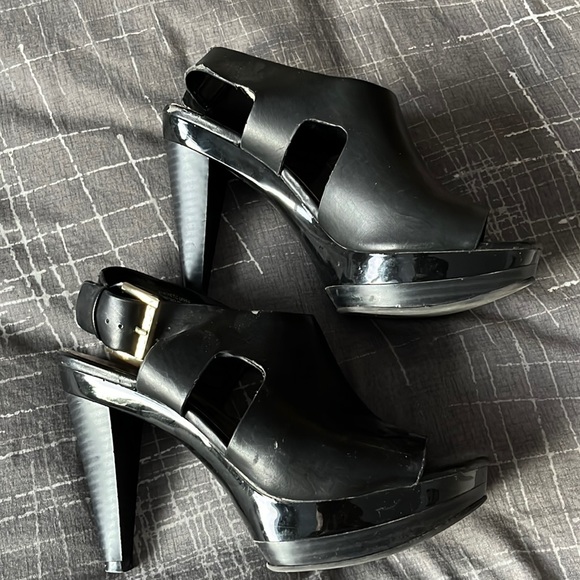 Guess Black Heels 2/$30 - Last chance, will be donated - Picture 1 of 4